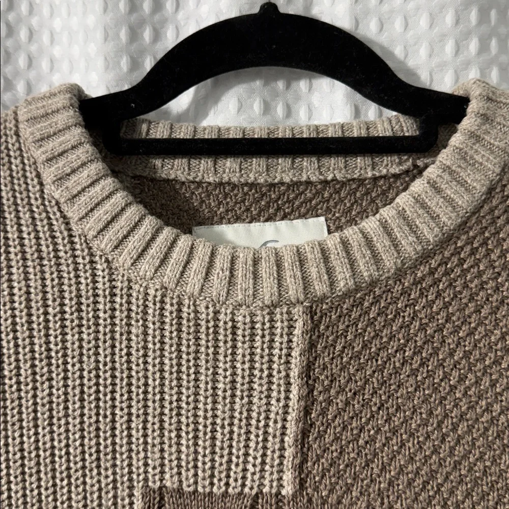 Hollister Men’s  Patchwork Knit Sweater Size Small
